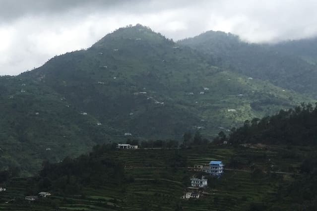 7 Lacs – More Than 10 Nali Hilltop Land Available Near Kasiyalekh in Mukteshwar, Uttarakhand