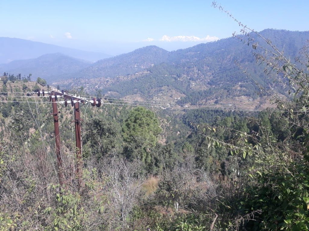 Himalayan view Hartola main road available for Rs 45 lakhs